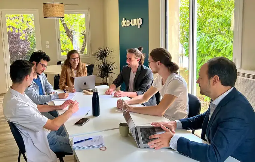 L'équipe de Doowup Agence Digitale vous accueillant